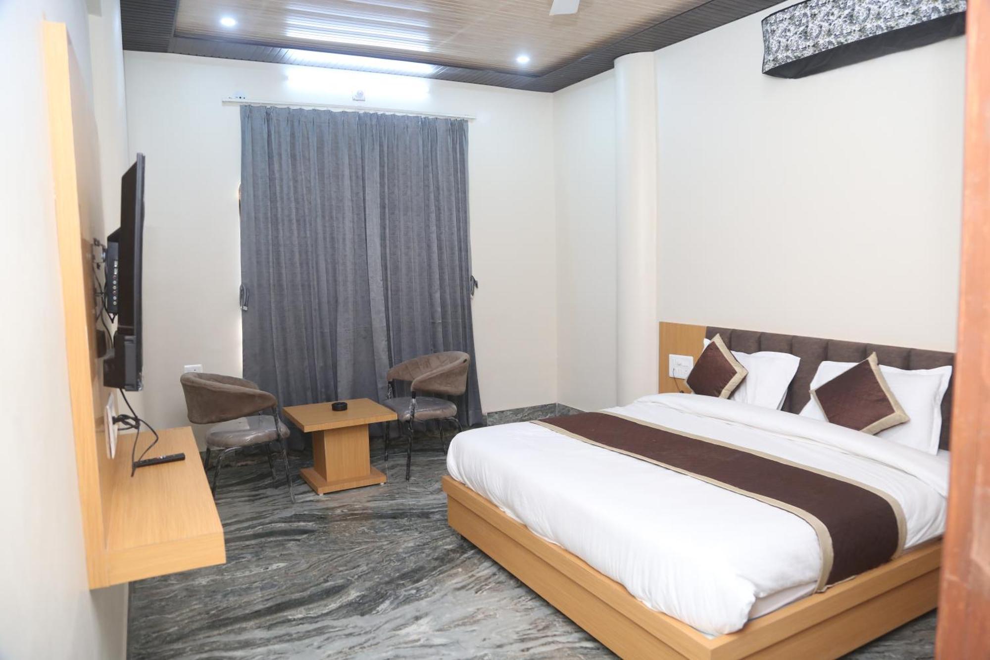 Hotel Kirti Plaza Chittorgarh Exterior photo